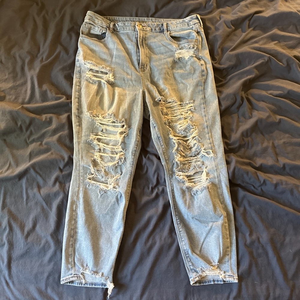 American Eagle Curvy Mom Jeans